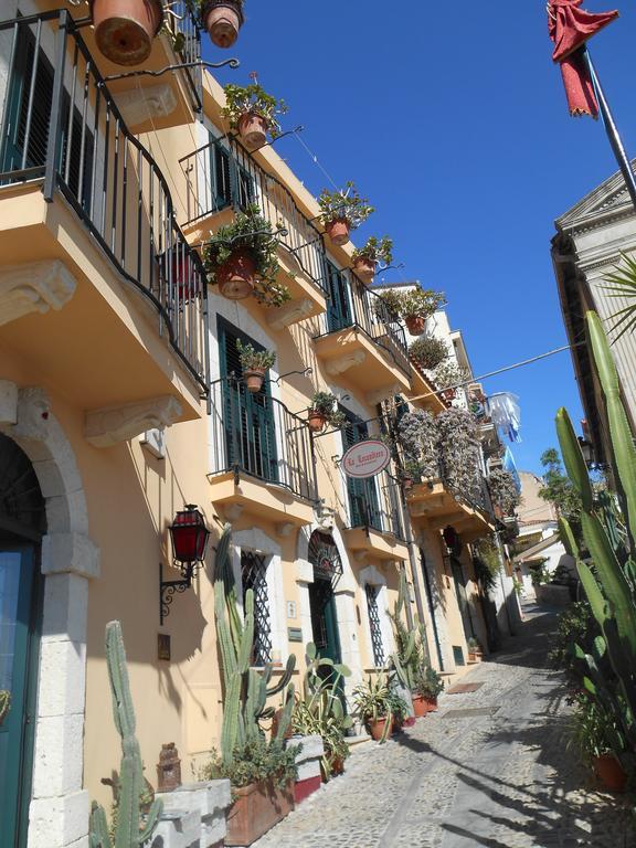 La Locandiera Affittacamere Scilla Exterior photo